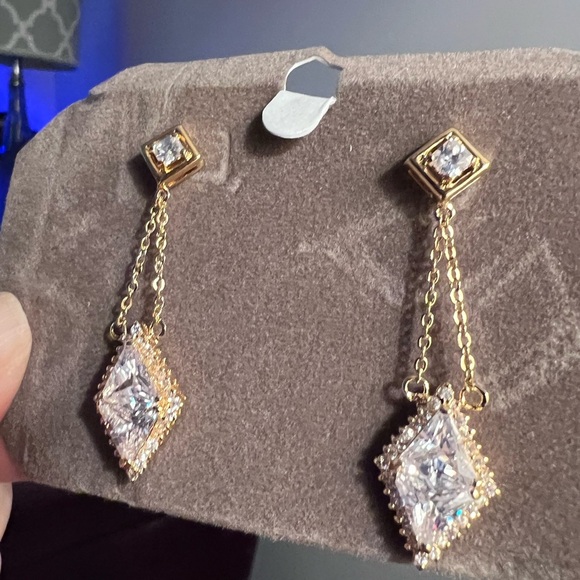 Nolan Miller Trillion Triangle Gold-tone Crystal Pierced Earrings - Picture 4 of 7